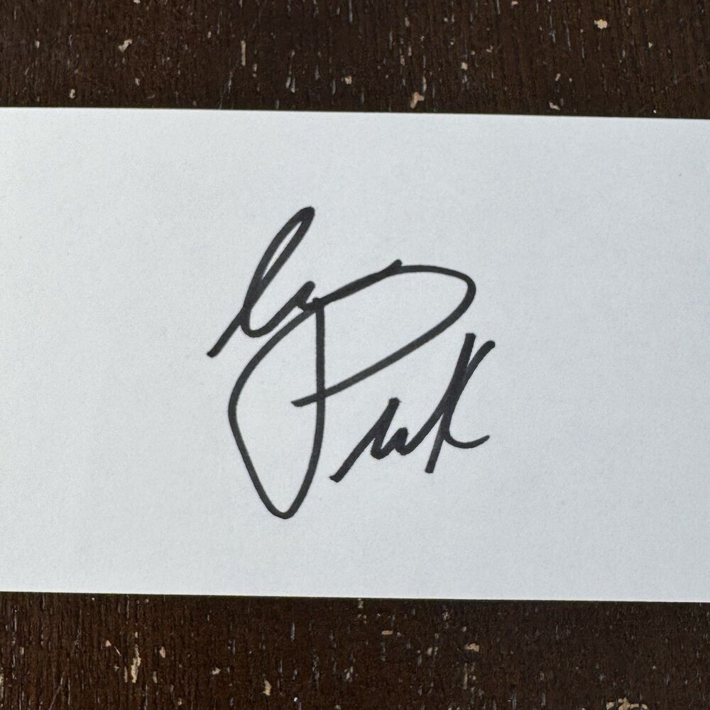 PINK Autographed Card Signed + 5 4x6 Photos 2001 MTV Movie Awards Singer Actress - Picture 2 of 7